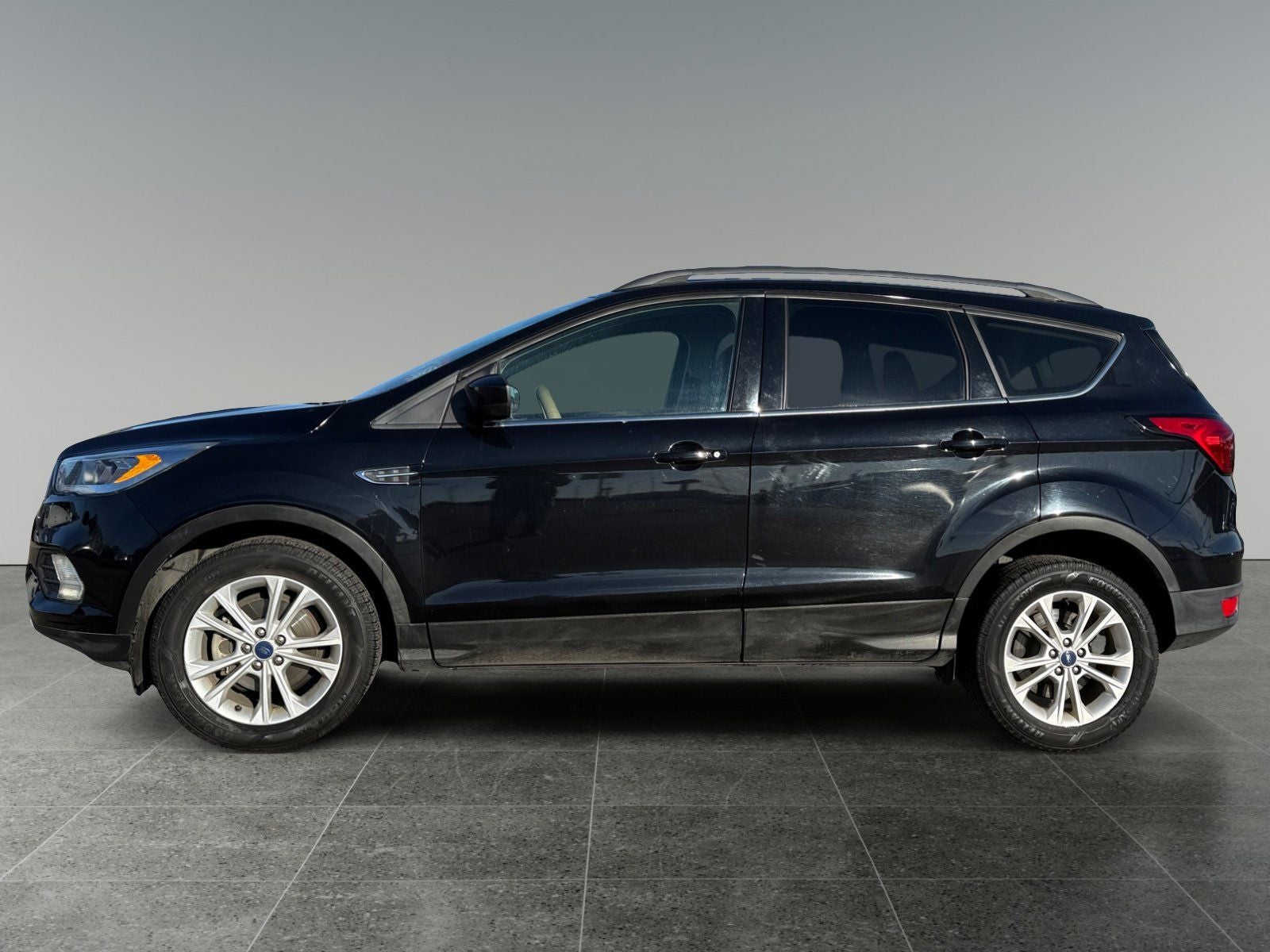 Used 2019 Ford Escape SEL with VIN 1FMCU0HD7KUC31445 for sale in Camp Verde, AZ