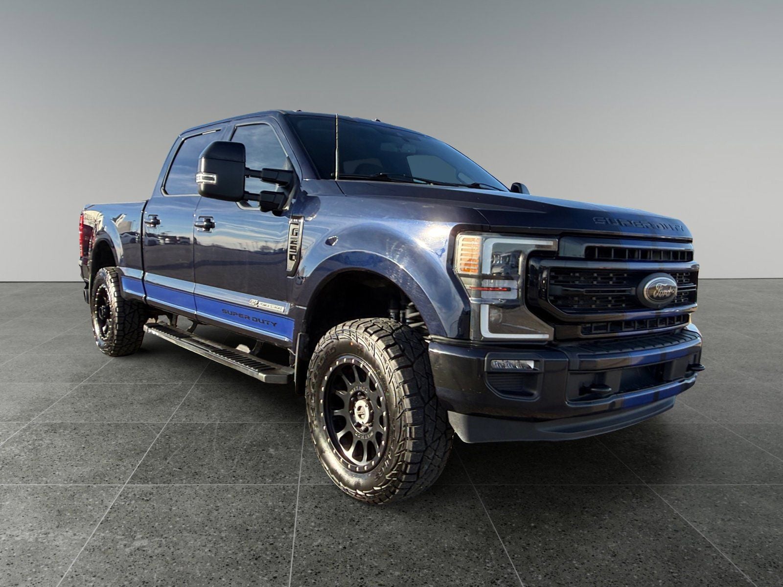2022 Ford F-250SD Lariat