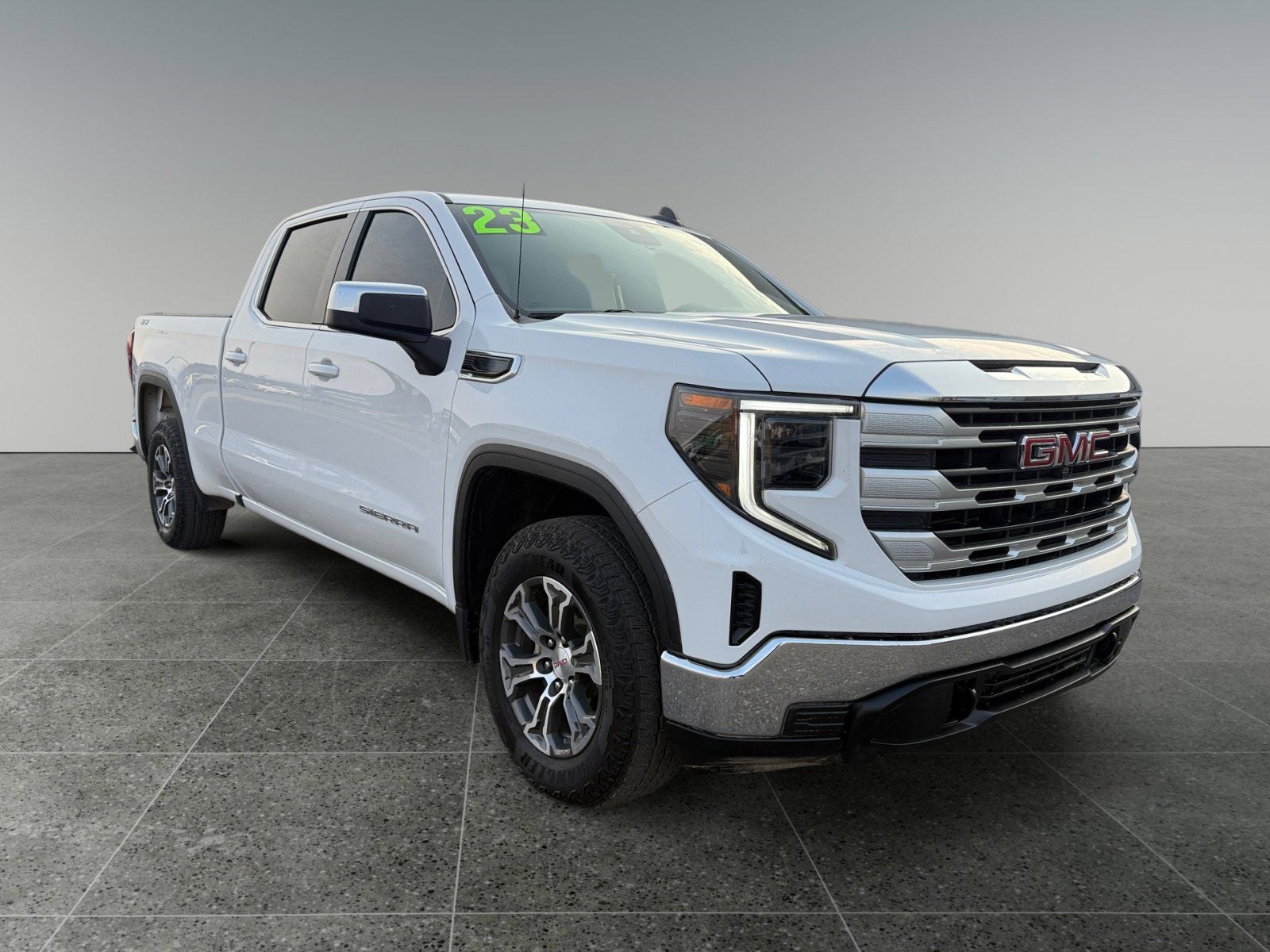 2023 GMC Sierra 1500 SLE