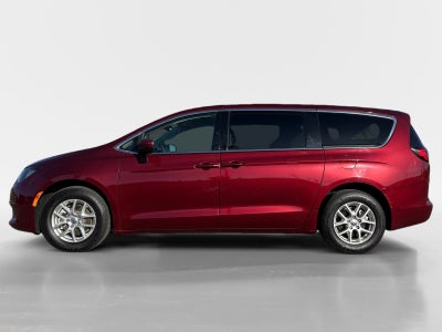 2021 Chrysler Voyager LX