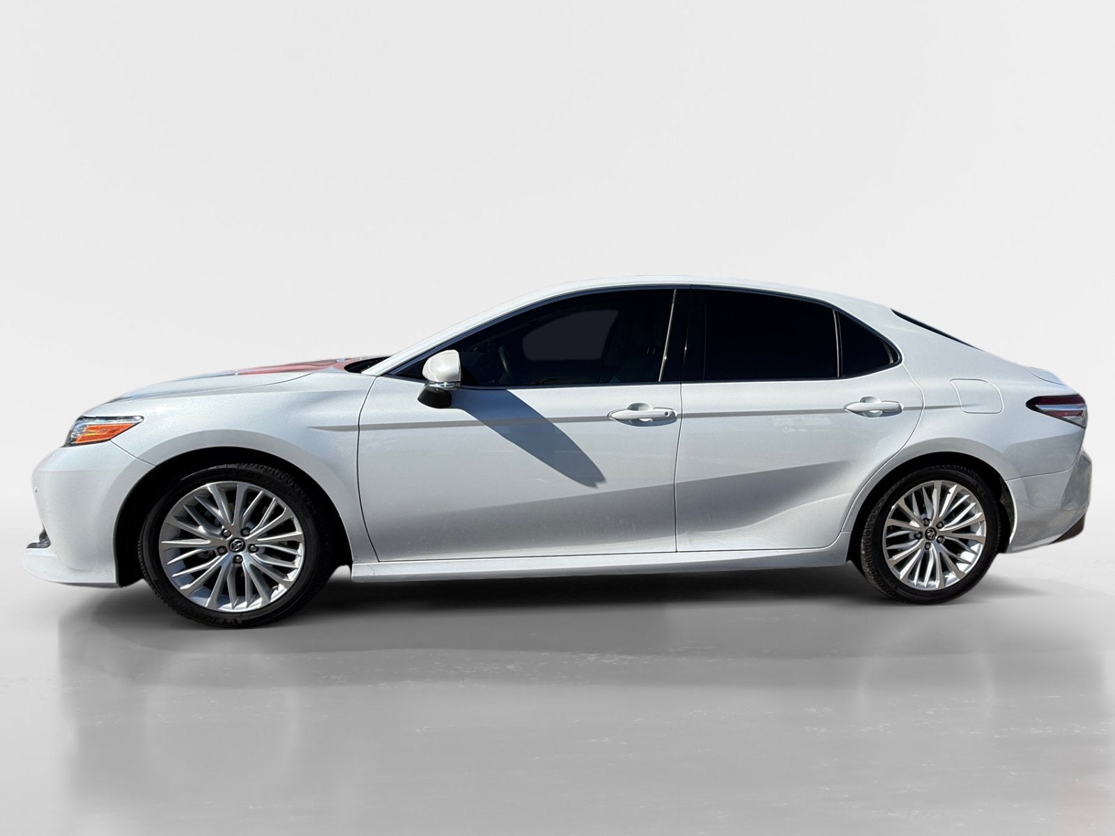 Used 2018 Toyota Camry XLE with VIN 4T1B11HK3JU104814 for sale in Camp Verde, AZ