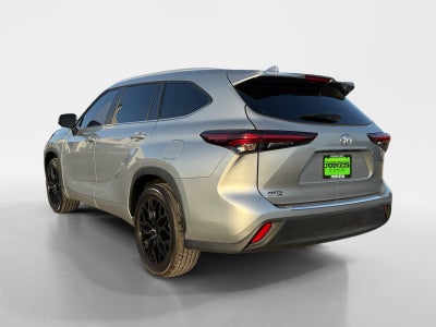 2025 Toyota Highlander XLE