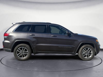 2020 Jeep Grand Cherokee Laredo E