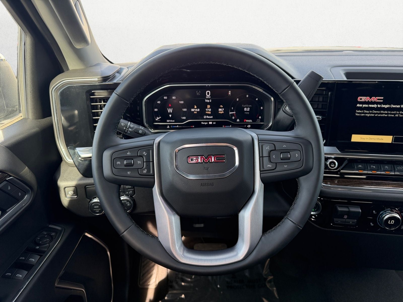 2025 GMC Sierra 1500 SLE