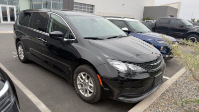 2024 Chrysler Voyager LX