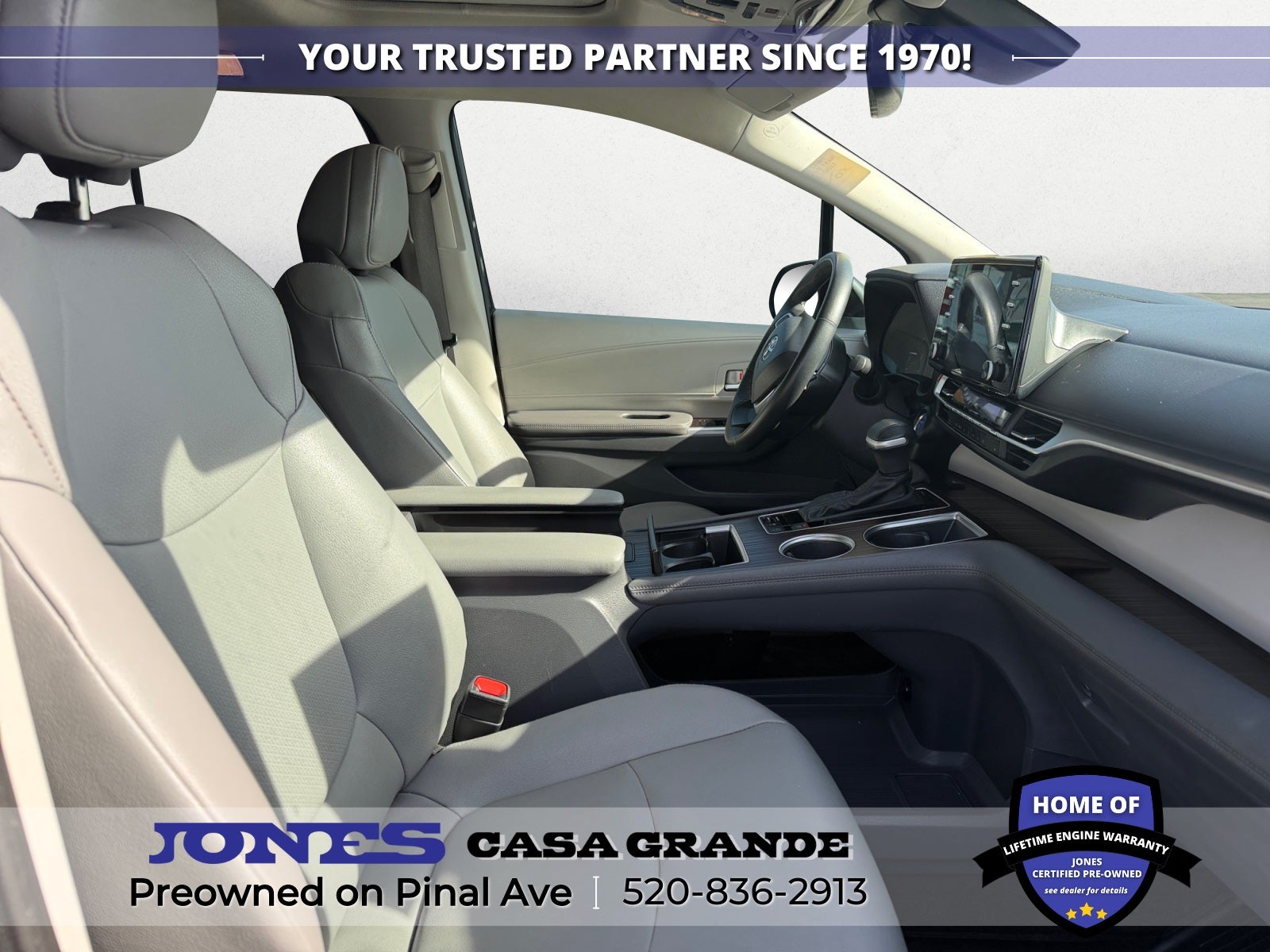 2023 Toyota Sienna XLE