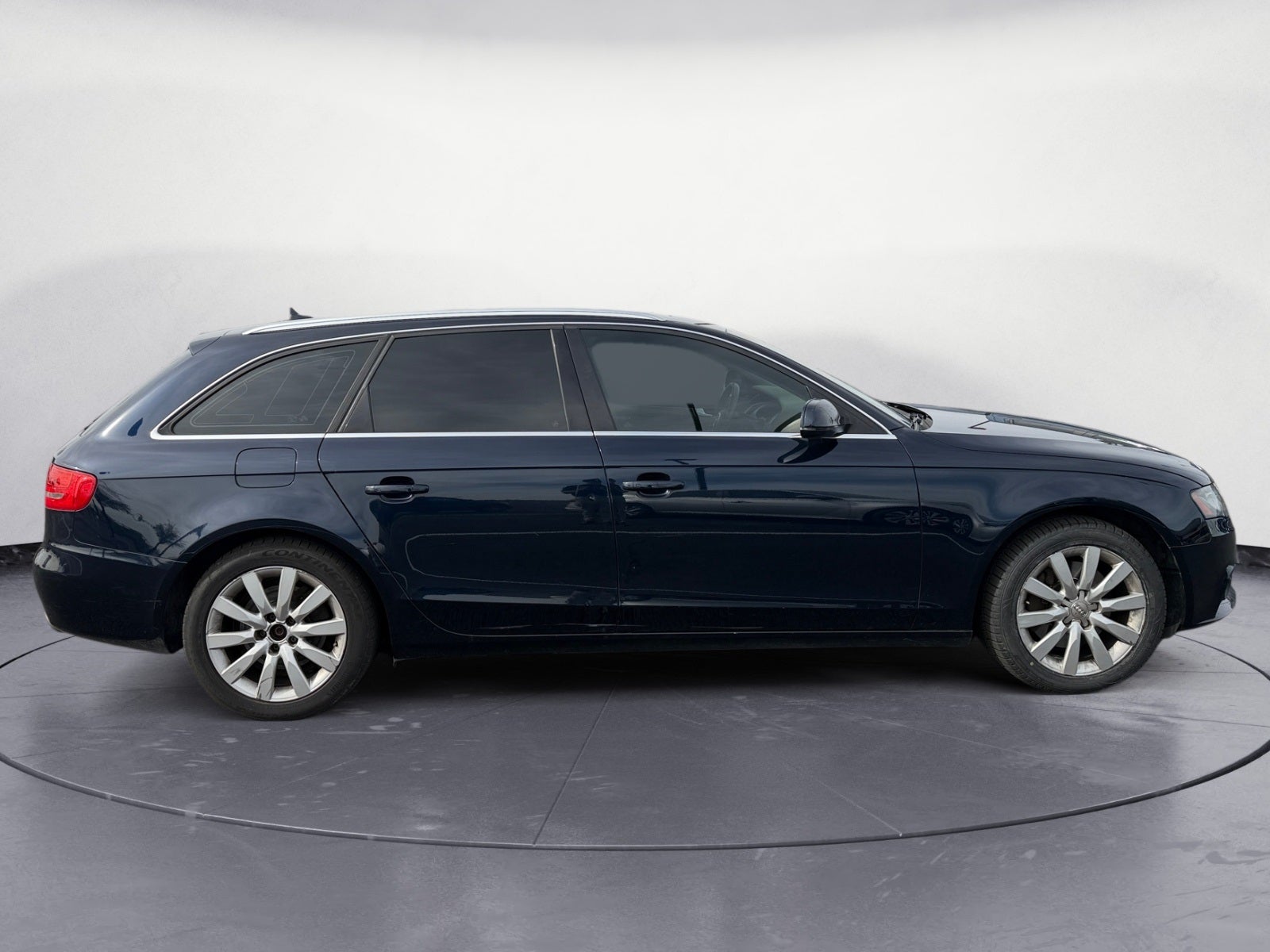 2010 Audi A4 2.0T Avant Premium Plus quattro
