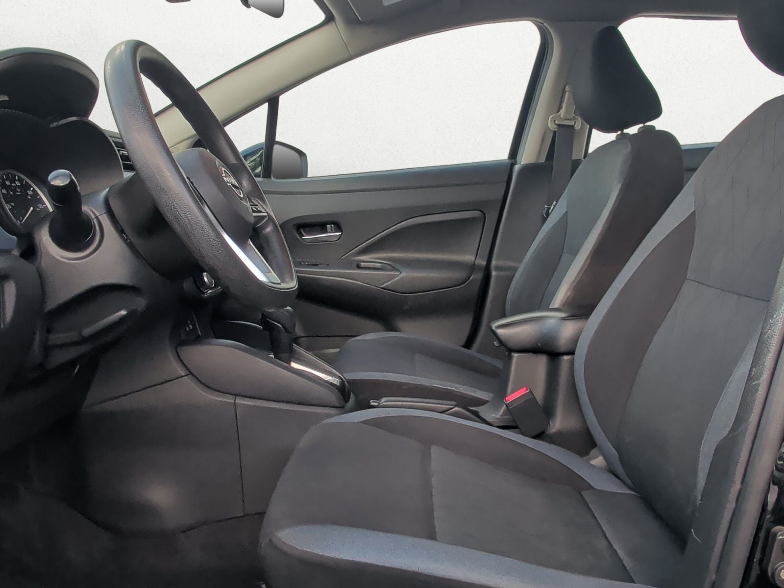 2023 Nissan Versa 1.6 SV