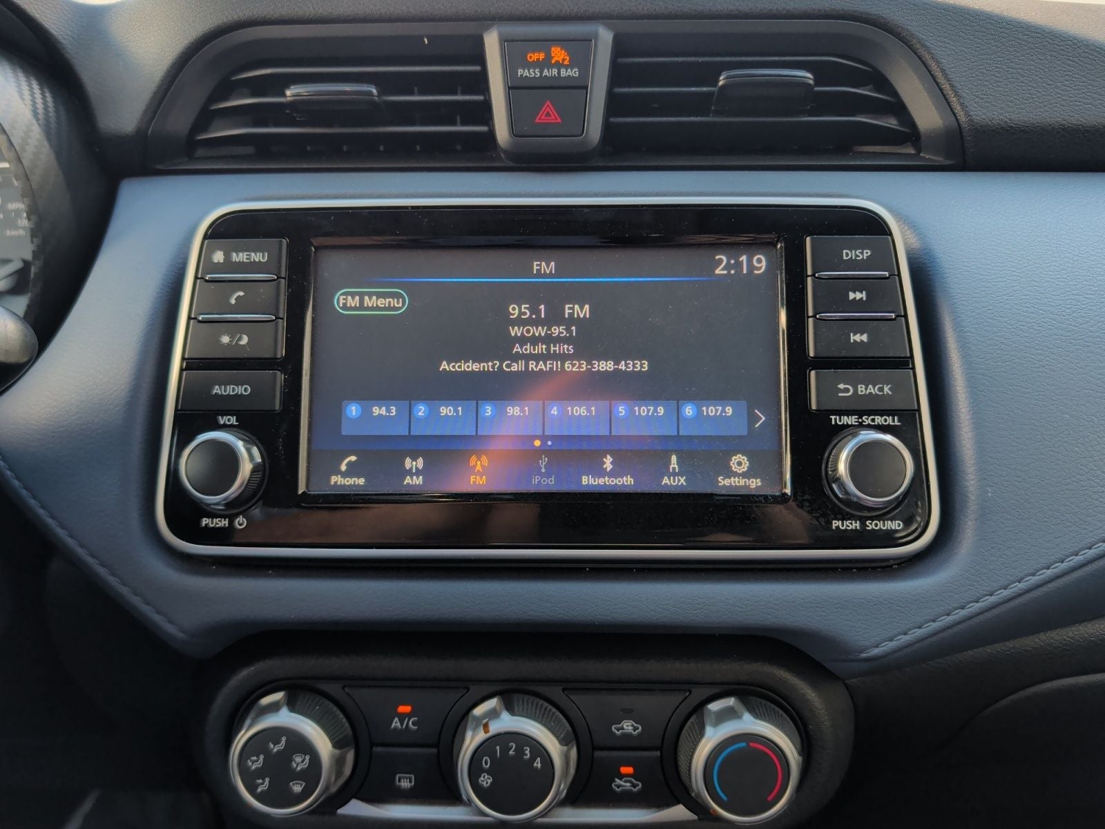 2023 Nissan Versa 1.6 SV