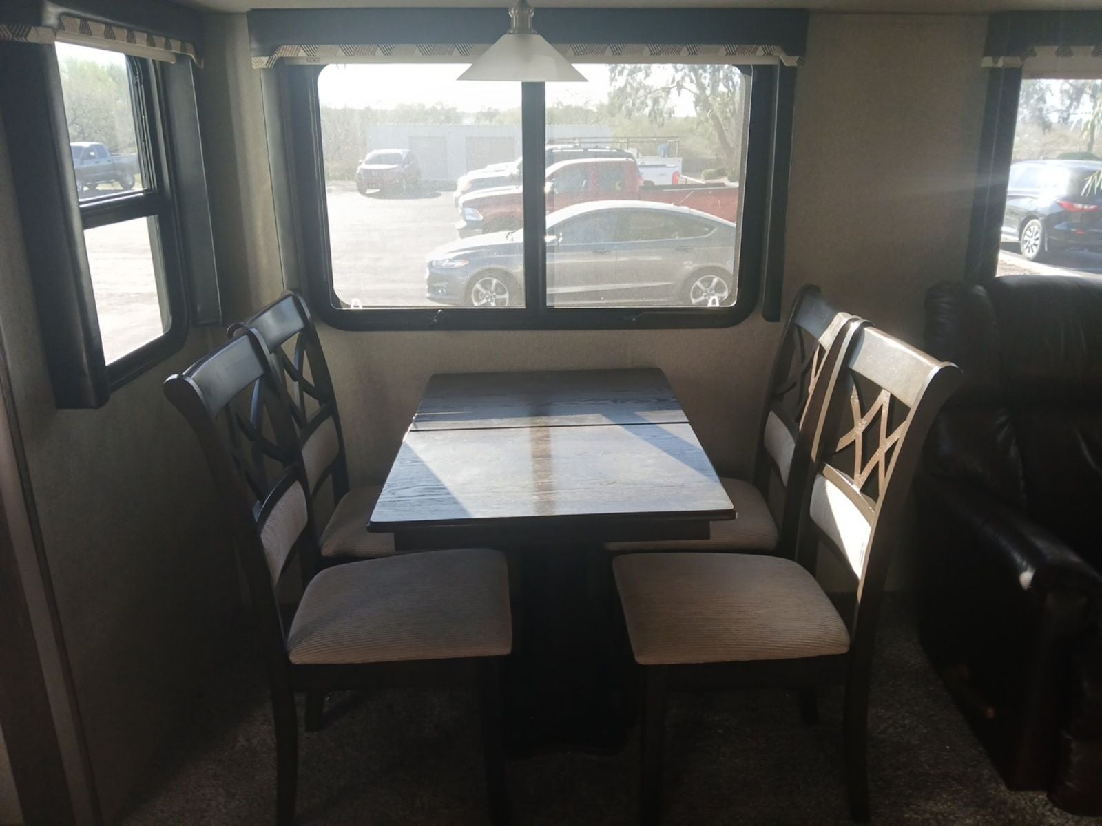 2018 Keystone Outback Base