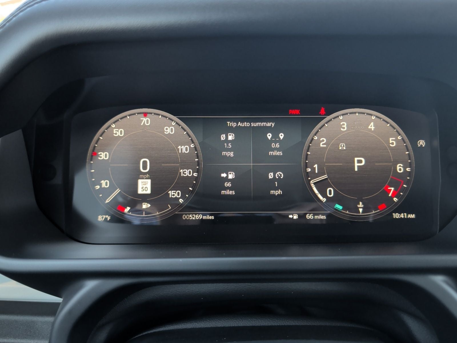 2023 Land Rover Defender 130 SE
