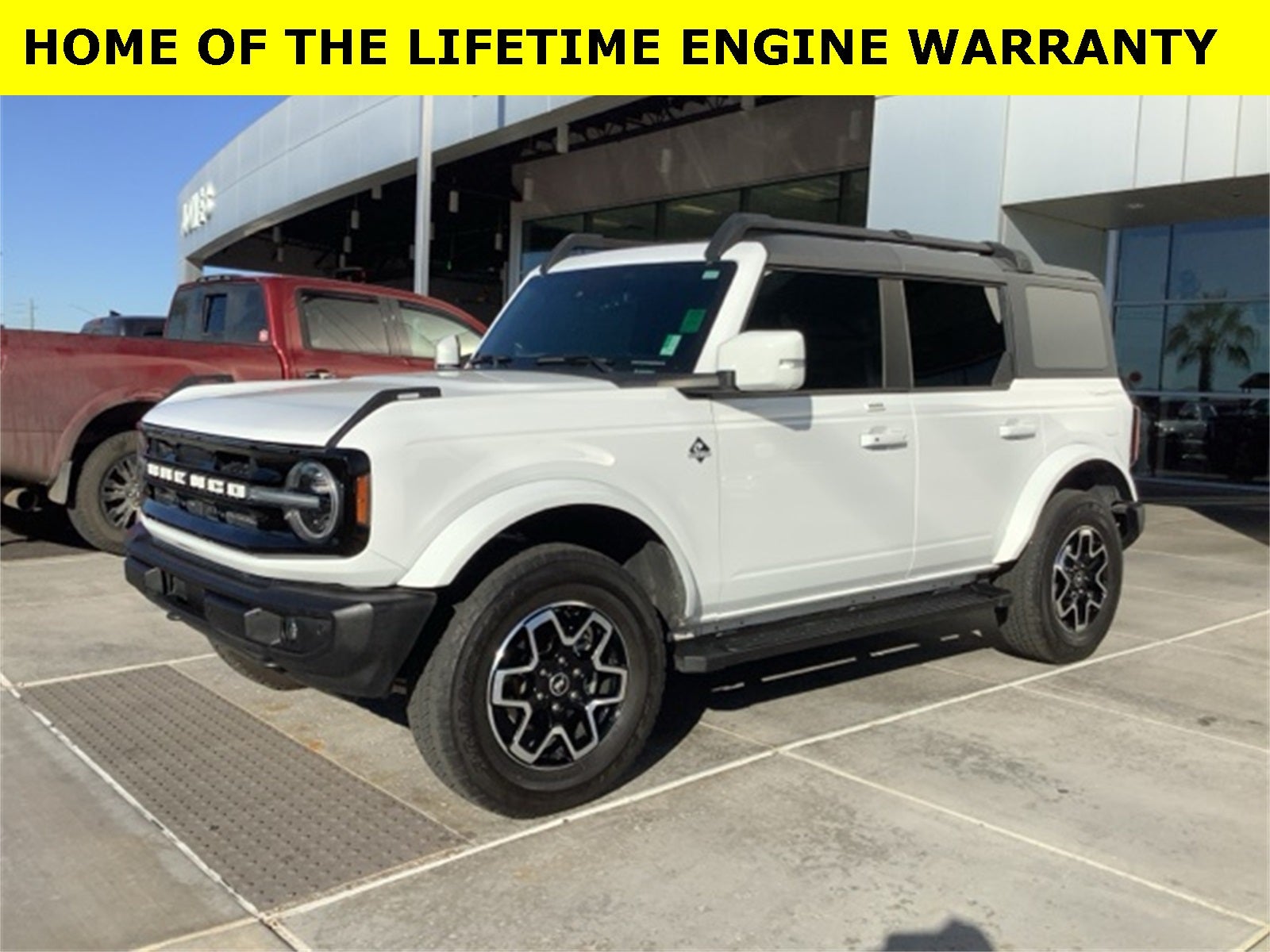 2023 Ford Bronco Base