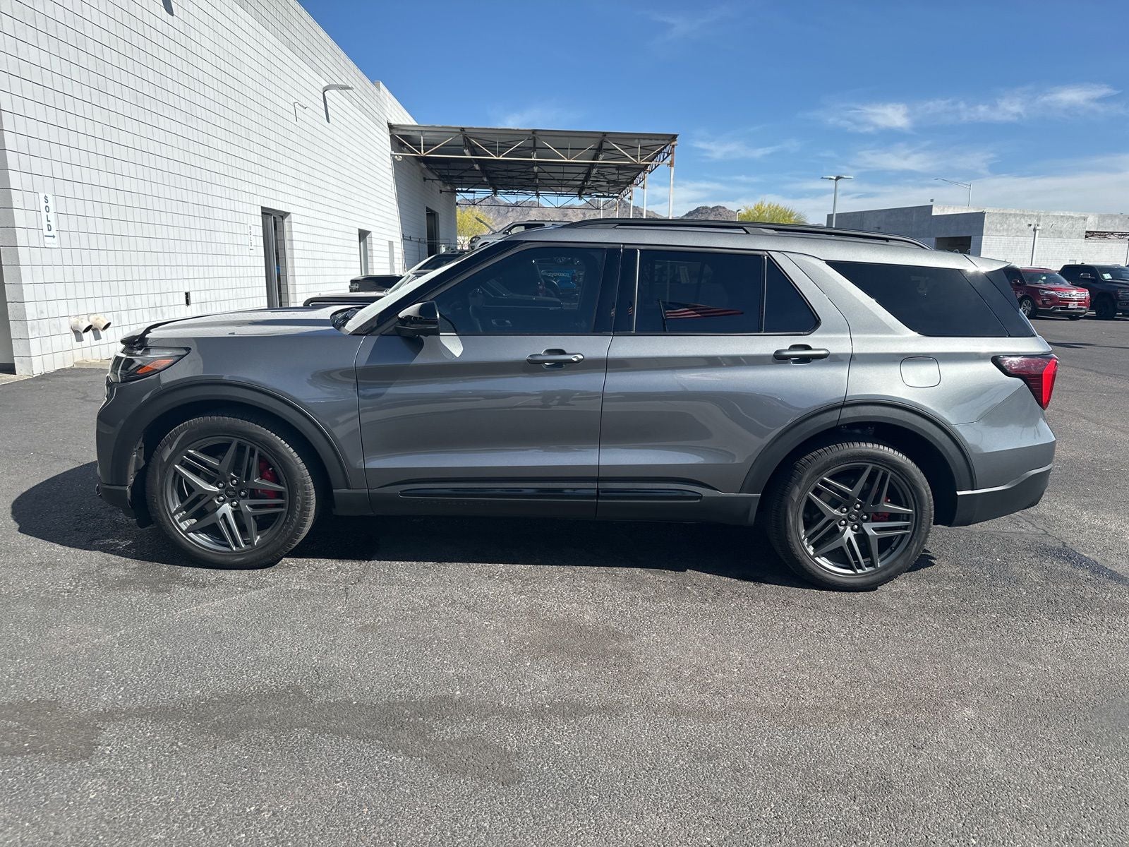2025 Ford Explorer ST