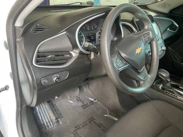 2023 Chevrolet Malibu LS 1LS