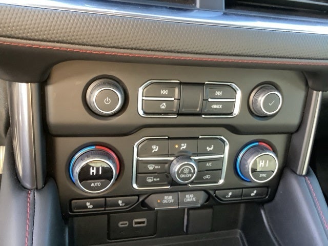 2024 Chevrolet Suburban RST