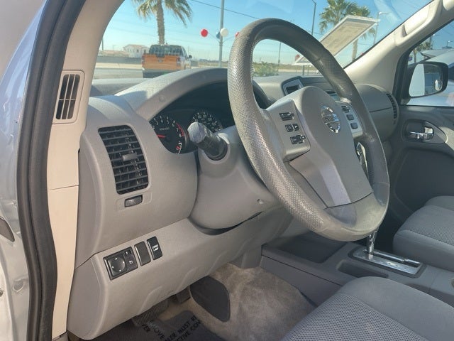 2017 Nissan Frontier SV