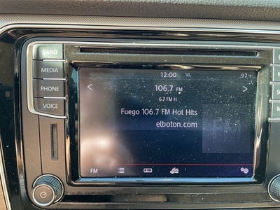 2016 Volkswagen Passat 1.8T SE