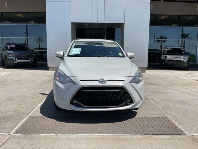 2020 Toyota Yaris LE