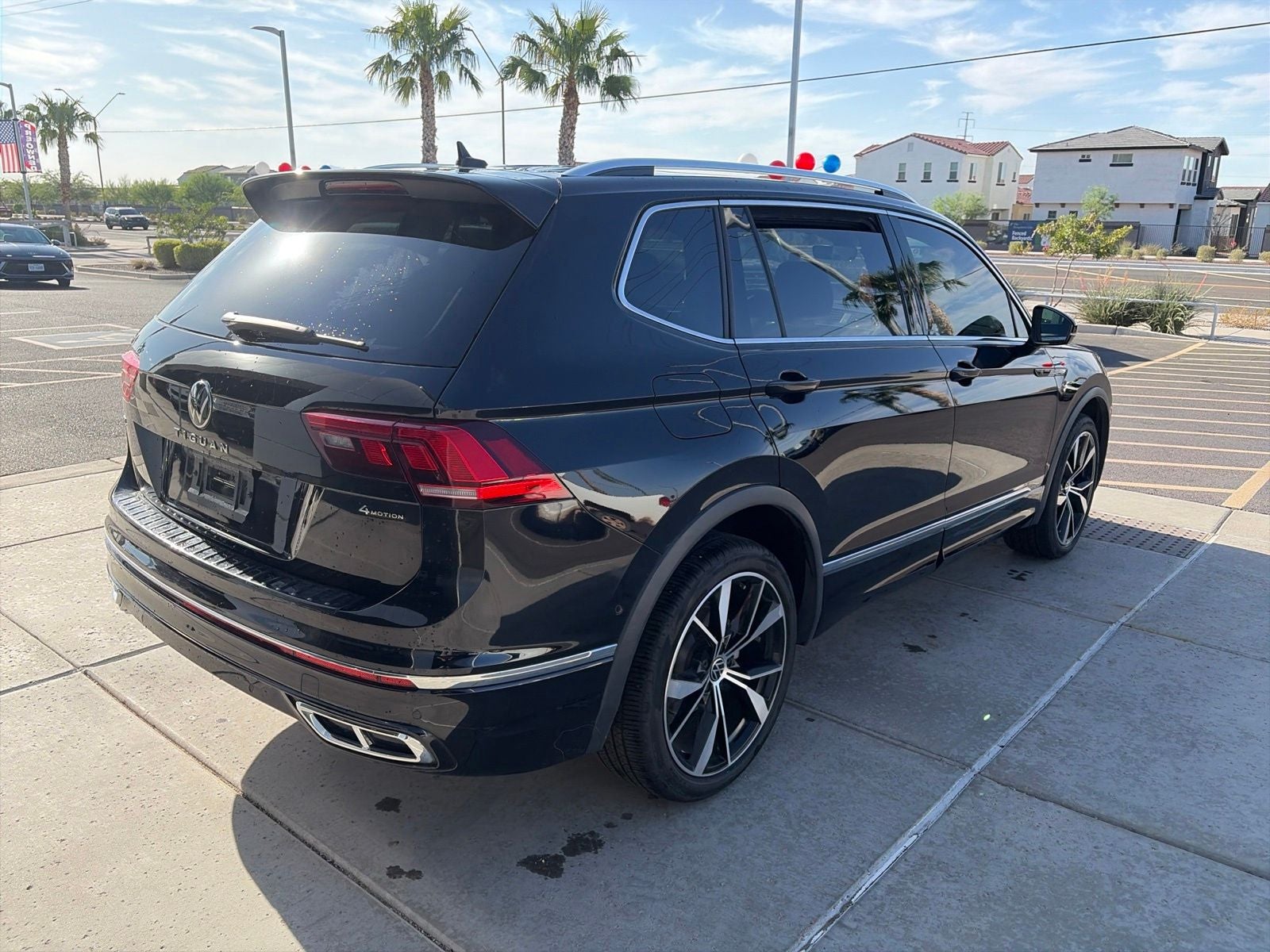 2024 Volkswagen Tiguan 2.0T SEL R-Line