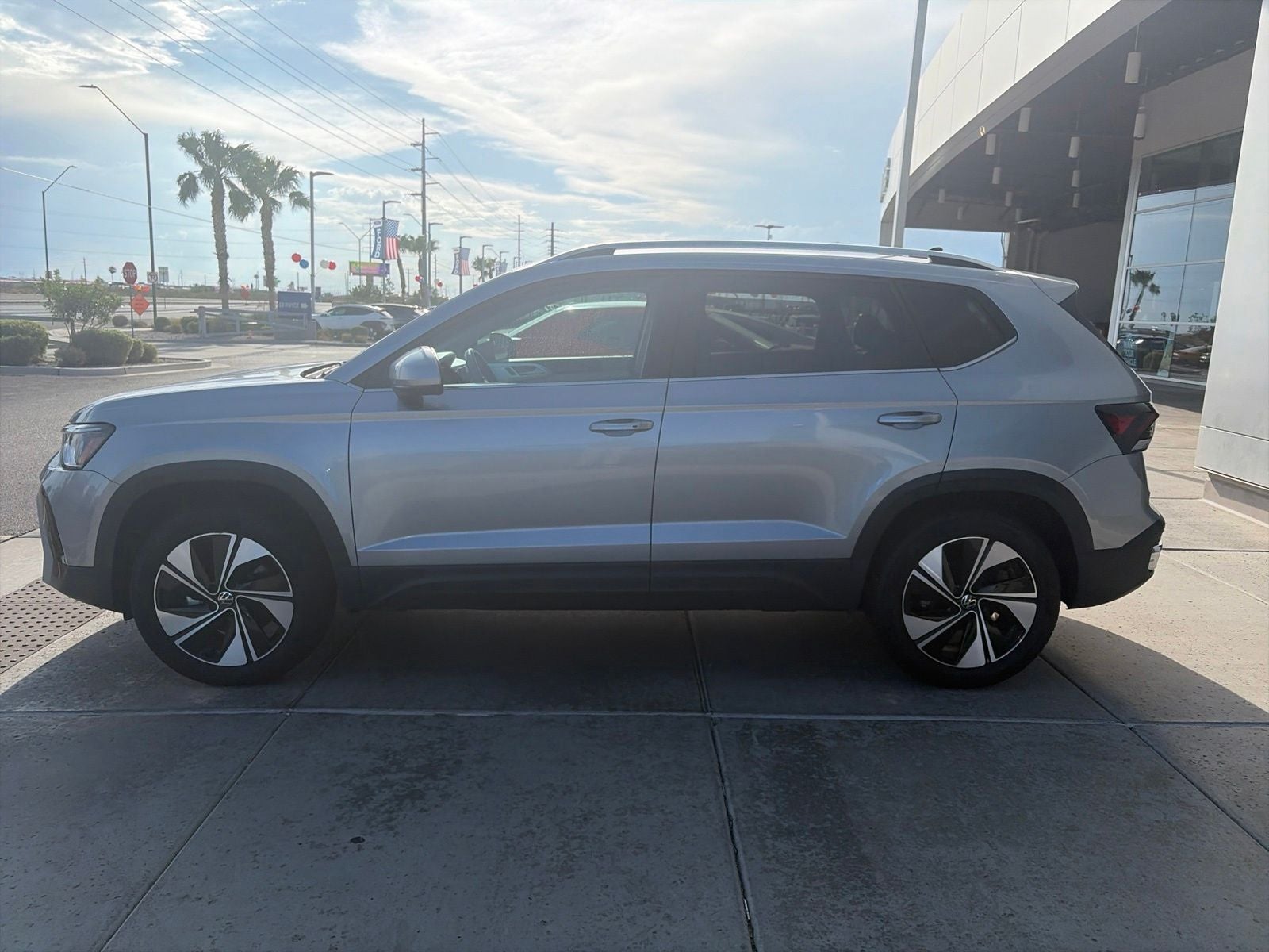 2025 Volkswagen Taos 1.5T SE