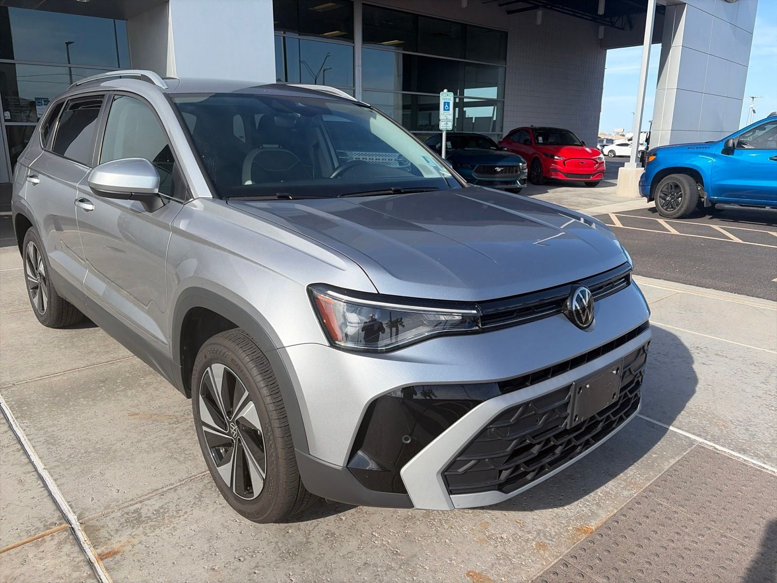 2025 Volkswagen Taos 1.5T SE