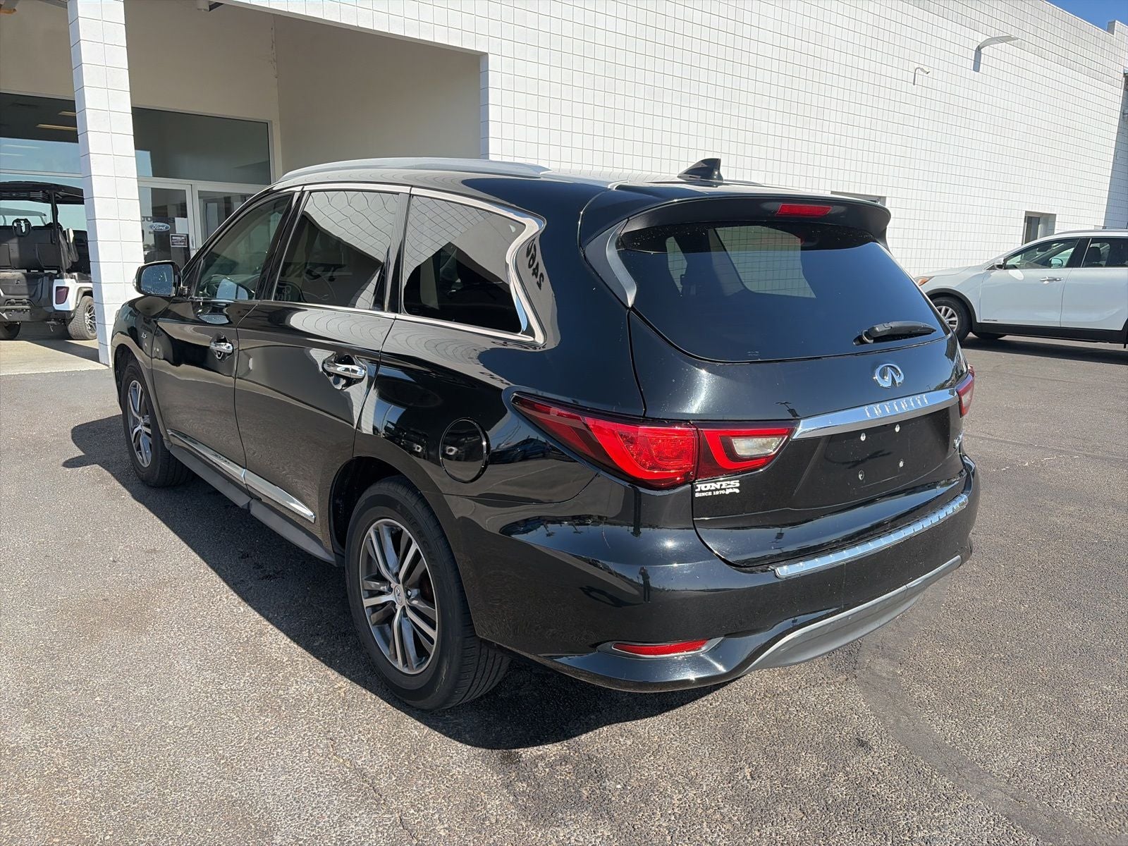 2019 INFINITI QX60 LUXE