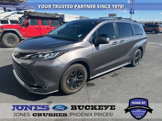 2023 Toyota Sienna XLE