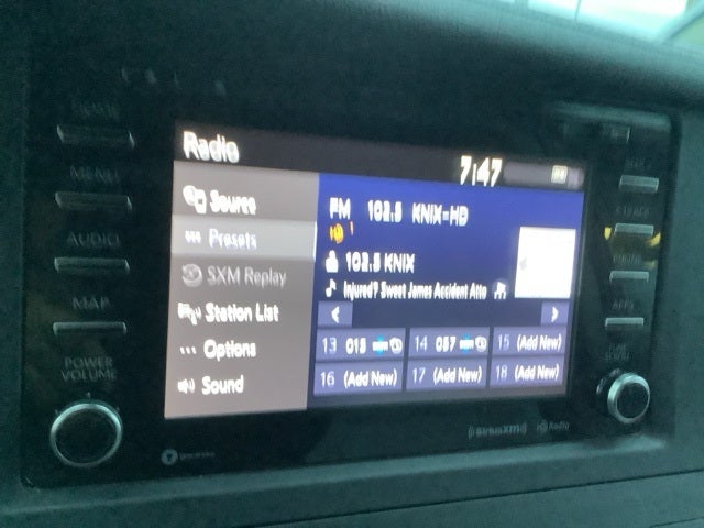 2020 Toyota Sienna XLE