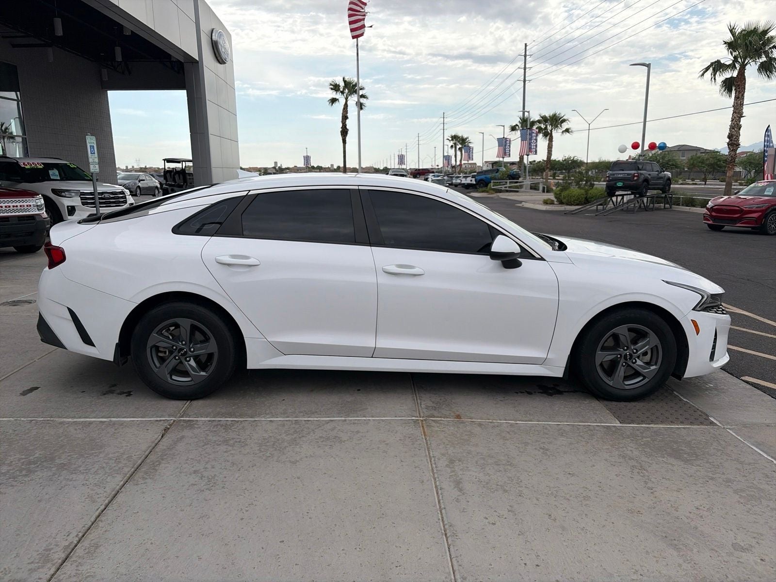 2022 Kia K5 LX