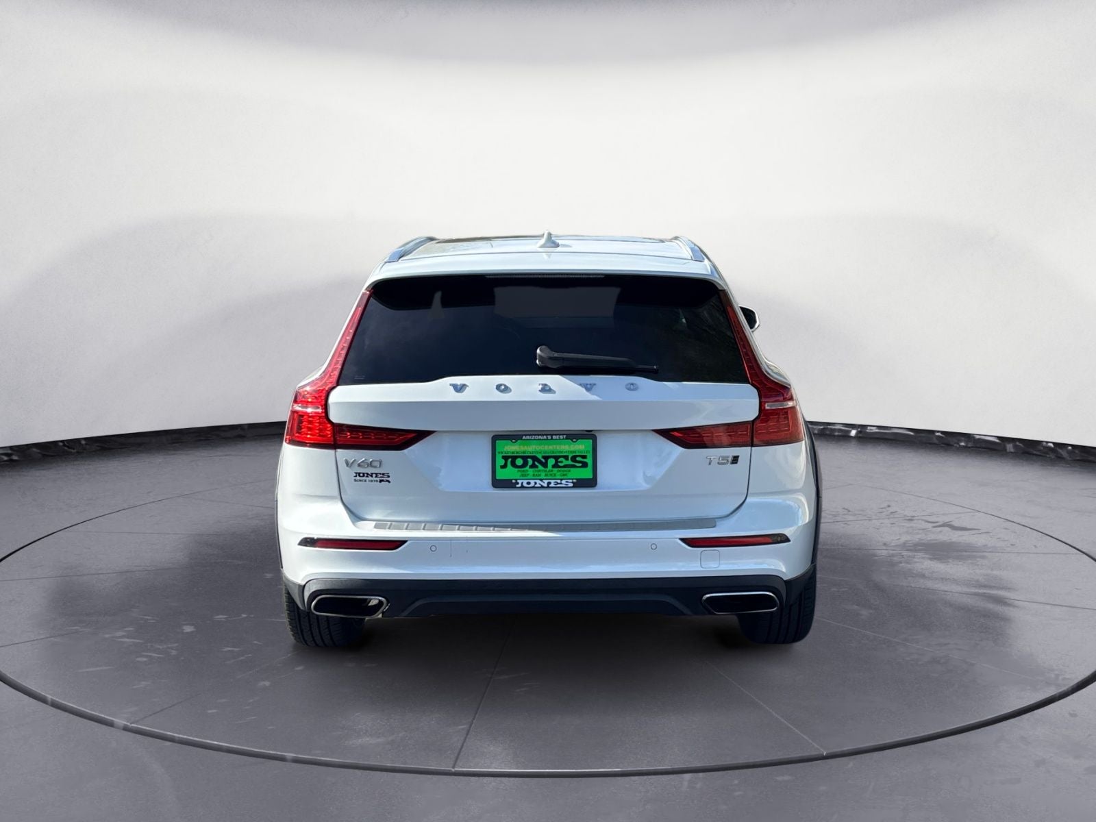 2021 Volvo V60 Cross Country T5