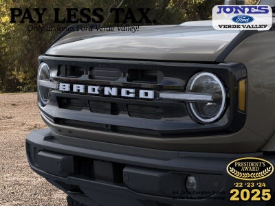 2026 Ford Bronco Outer Banks