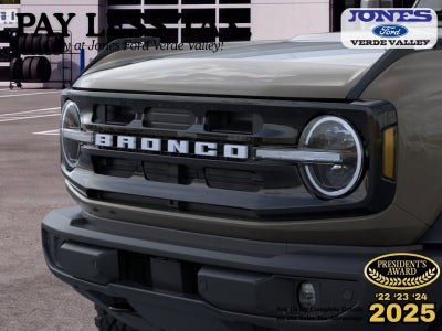 2026 Ford Bronco Outer Banks