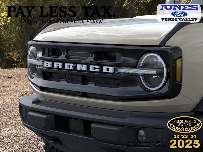 2026 Ford Bronco Outer Banks