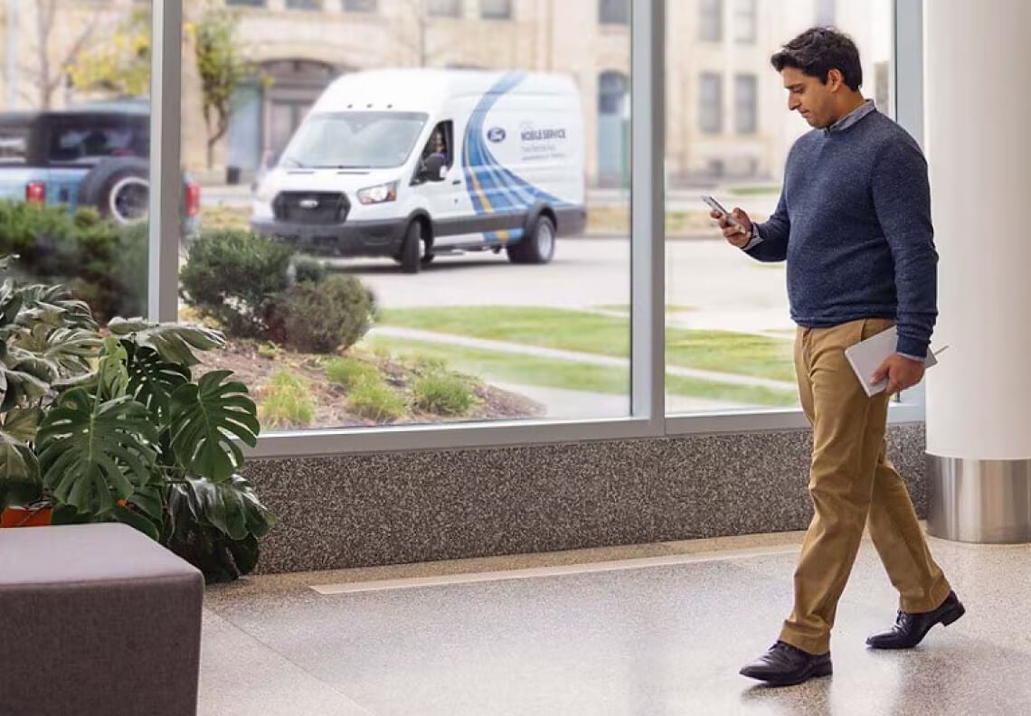 How Does Ford Mobile Service Work?